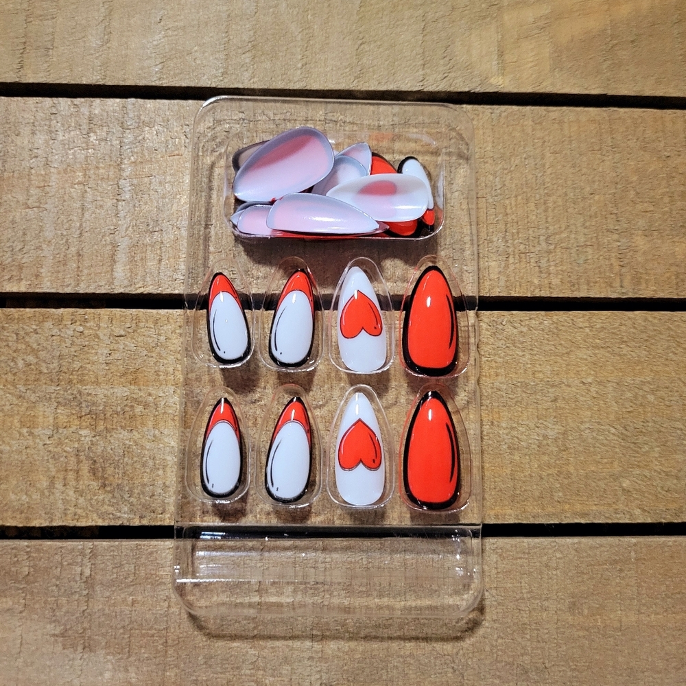Boutique Press On Nails